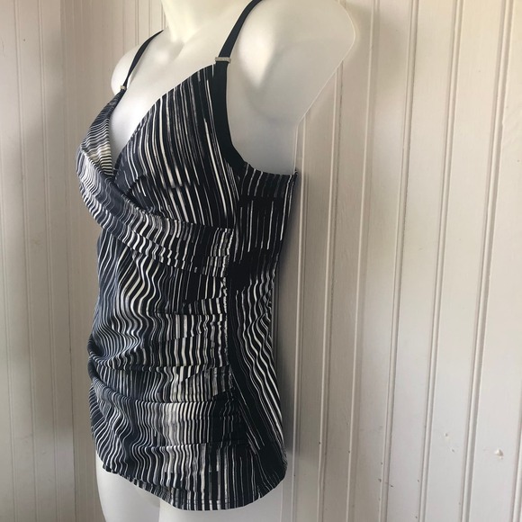 CALVIN KLEIN Retail $78 Black Twist Front Tankini Swim Top Size Small - Picture 3 of 6